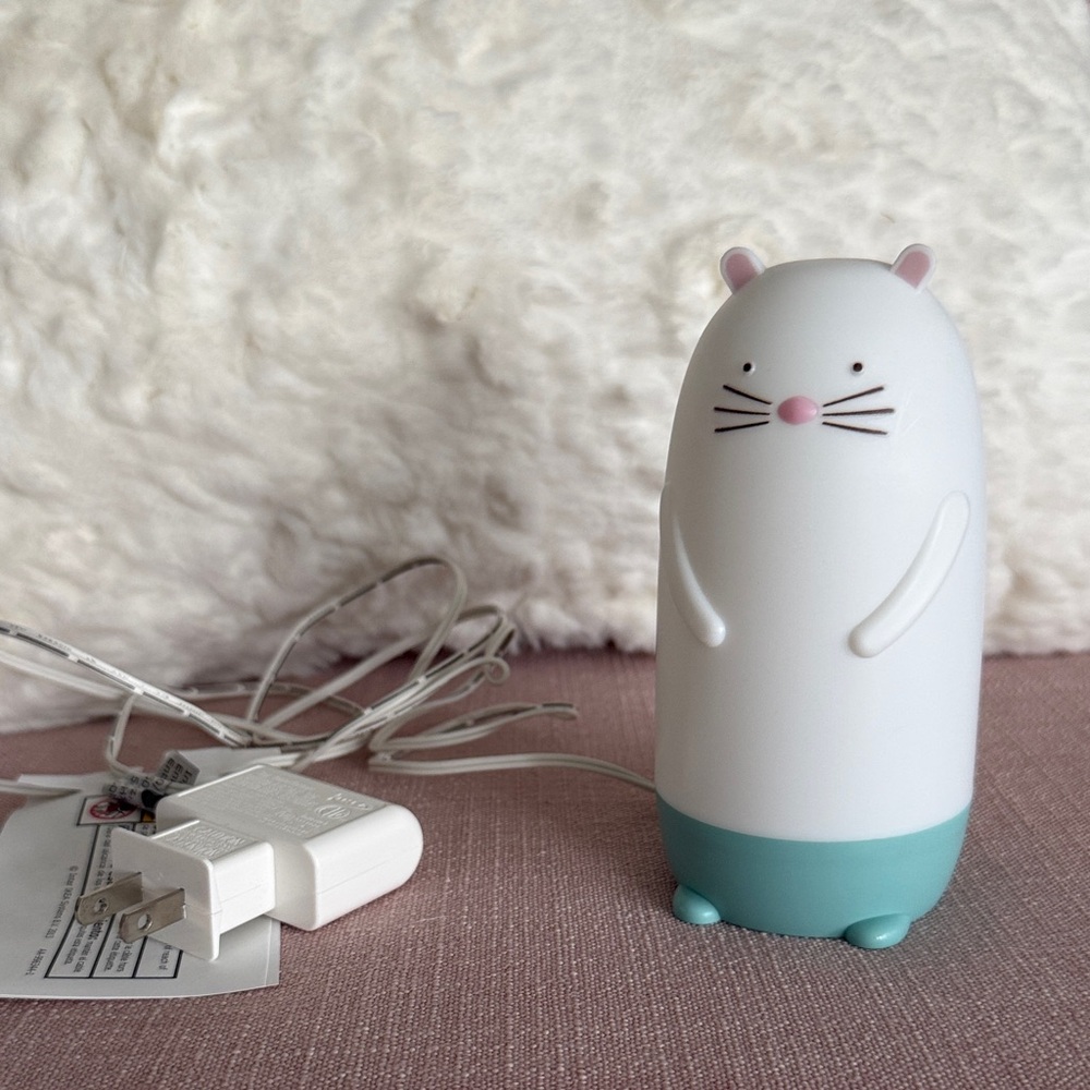 IKEA SPKIEN otter light